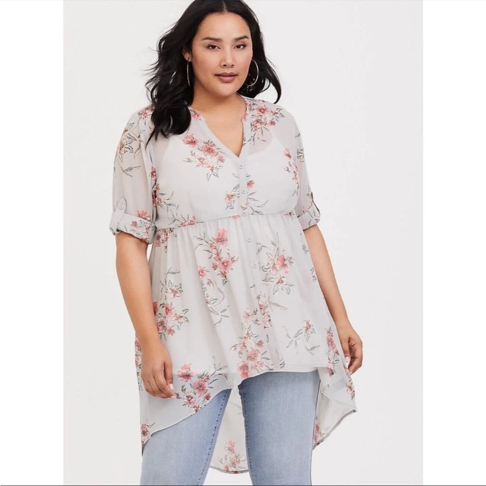 Torrid gray floral high low top 3X 22/24 plus size